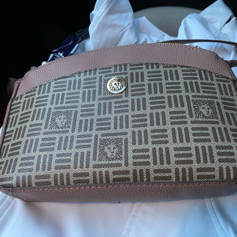 Chic Pink and Brown Crossbody Bag with Geometric Design